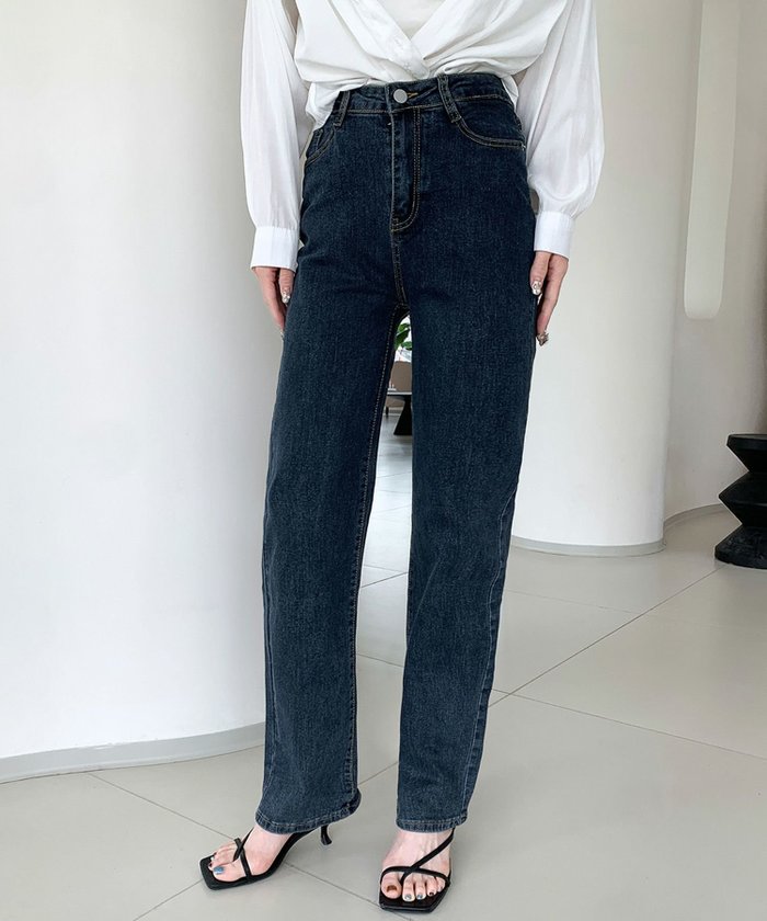 【ロワ/LOWO】の【2025SS】綿混ストレートデニムパンツ インテリア・キッズ・メンズ・レディースファッション・服の通販 founy(ファニー) https://founy.com/ ファッション Fashion レディースファッション Fashion for Women パンツ Pants & Trousers デニムパンツ・ジーンズ・美脚デニム Denim Jeans & Pants ストレート Straight, Straight Cut デニム Denim, Jeans Material フィット Fit, Slim Fit ワイド Wide, Wide Fit 新作・新入荷 New Arrivals / New In プチプライス・低価格 Affordable / Budget Price 2025年 2025 2025春夏・S/S Spring/Summer 2025 SS25 |ID: prp329100004559466 ipo3291000000032235779