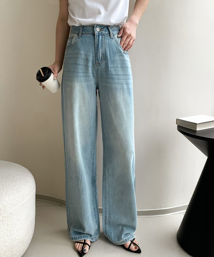 【ロワ/LOWO】の【2025SS】ウォッシュド加工ハイウエストストレートデニムパンツ インテリア・キッズ・メンズ・レディースファッション・服の通販 founy(ファニー) https://founy.com/ ファッション Fashion レディースファッション Fashion for Women パンツ Pants & Trousers デニムパンツ・ジーンズ・美脚デニム Denim Jeans & Pants スウェット / スエット Sweatshirt, Sweatwear ストレート Straight, Straight Cut デニム Denim, Jeans Material 新作・新入荷 New Arrivals / New In プチプライス・低価格 Affordable / Budget Price おすすめ Recommended / Our Picks 2025年 2025 2025春夏・S/S Spring/Summer 2025 SS25 |ID: prp329100004562689 ipo3291000000032262371
