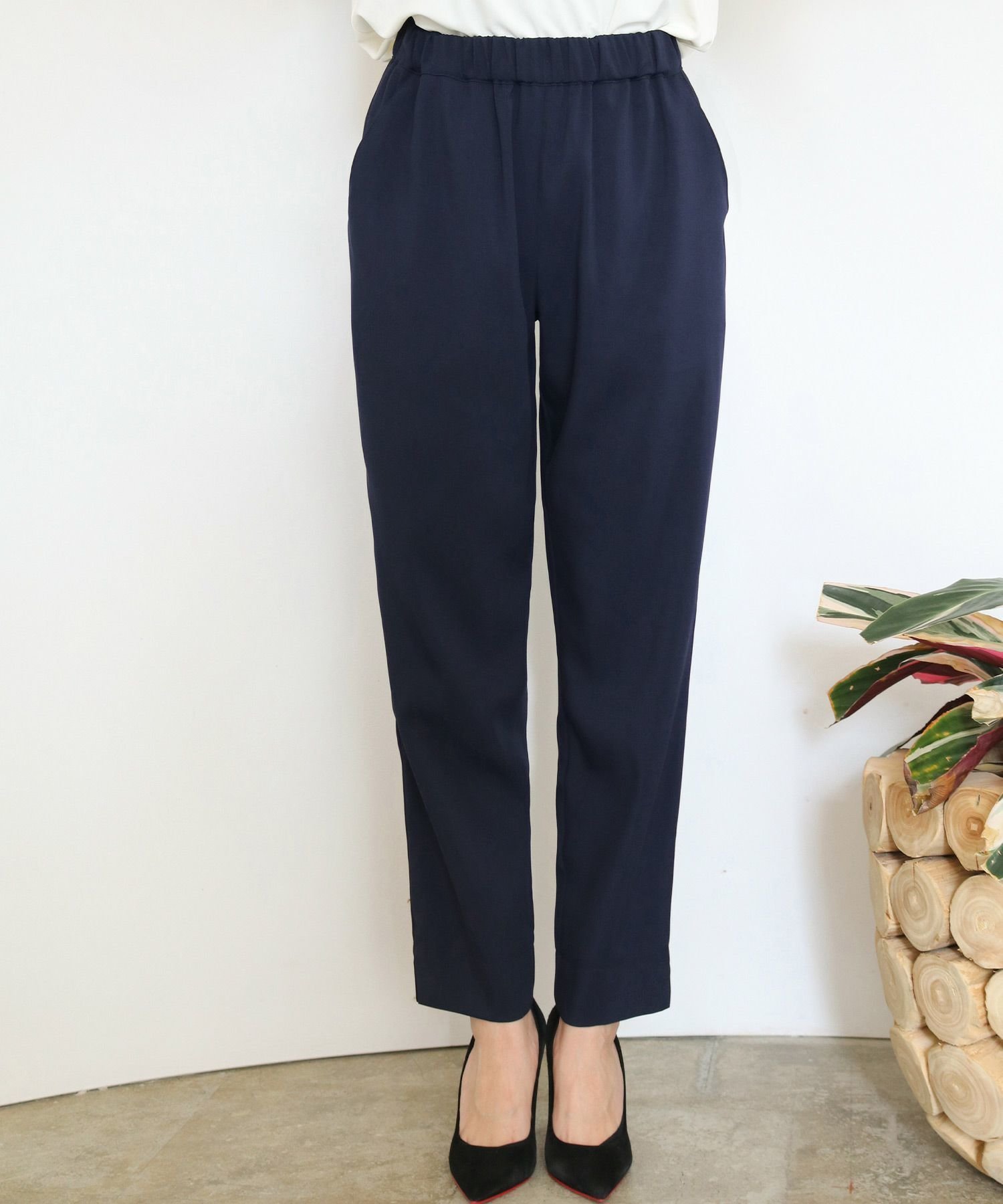 【フロリア/Flolia】のスリットシェイプテーパードパンツ 人気、トレンドファッション・服の通販 founy(ファニー) 　ファッション　Fashion　レディースファッション　Fashion for Women　パンツ　Pants & Trousers　新作・新入荷　New Arrivals / New In　プチプライス・低価格　Affordable / Budget Price　 other-1|ID: prp329100004562705 ipo3291000000035506333