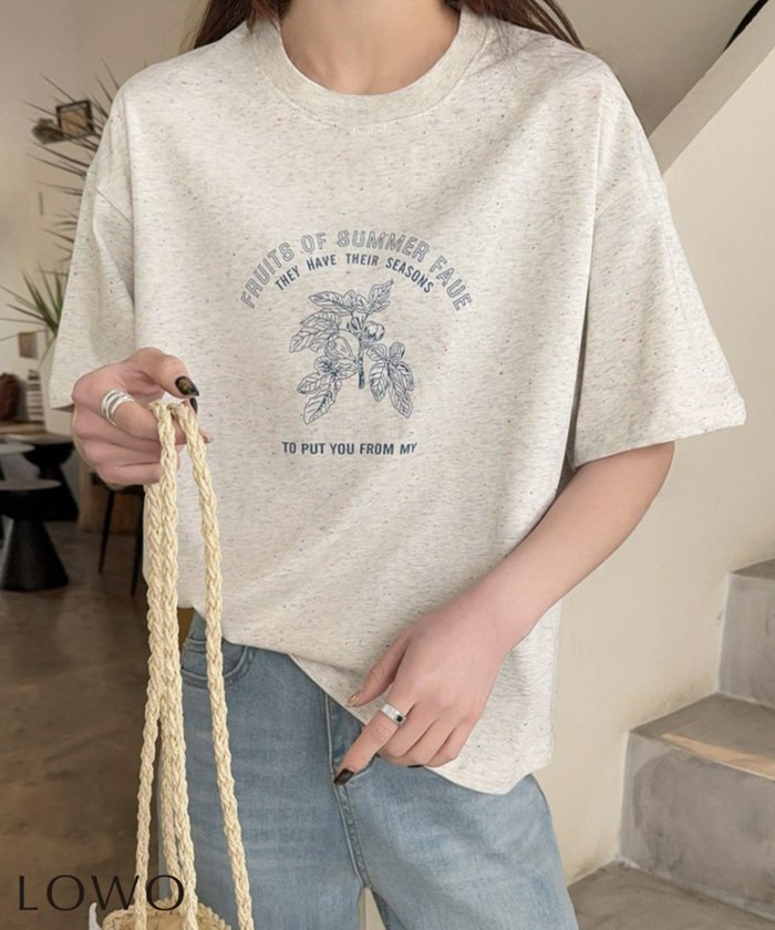 【ロワ/LOWO】の【2025SS】綿混プリントTシャツカットソー インテリア・キッズ・メンズ・レディースファッション・服の通販 founy(ファニー) https://founy.com/ ファッション Fashion レディースファッション Fashion for Women トップス・カットソー Cut & Sew Tops シャツ・ブラウス・オフィスカジュアル Elegant Blouses & Button-Ups ロングTシャツ・Tシャツ Longline T-Shirts & Tees カットソー・ベーシックTシャツ Cut-and-Sewn Tops / Stretch Tees & Basics 新作・新入荷 New Arrivals / New In 2025年 2025 2025春夏・S/S Spring/Summer 2025 SS25 カットソー Cut and Sewn Top フロント Front, Front Design プチプライス・低価格 Affordable / Budget Price プリント Print, Printed Pattern モチーフ Motif, Design Theme |ID: prp329100004569020 ipo3291000000032324891