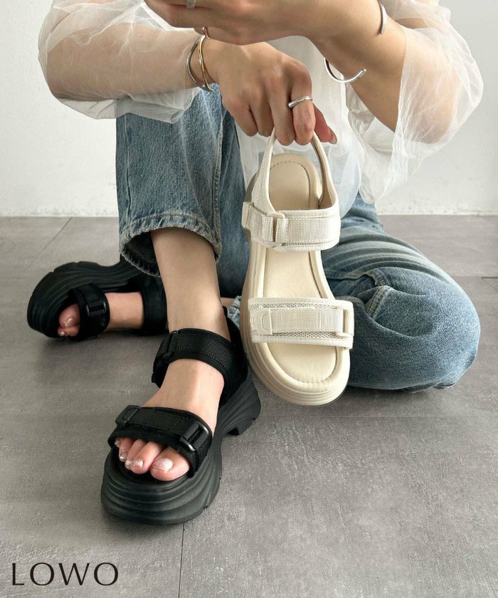 【ロワ/LOWO】のメッシュ厚底スポーツサンダル インテリア・キッズ・メンズ・レディースファッション・服の通販 founy(ファニー) https://founy.com/ ファッション Fashion レディースファッション Fashion for Women スポーツウェア Functional & Stylish Sportswear サンダル&ミュール Sandals & Mules 新作・新入荷 New Arrivals / New In サンダル Sandals, Summer Shoes スポーツ Sports, Activewear プチプライス・低価格 Affordable / Budget Price メッシュ Mesh, Net Fabric 厚底 Platform Shoes |ID: prp329100004584734 ipo3291000000036165740
