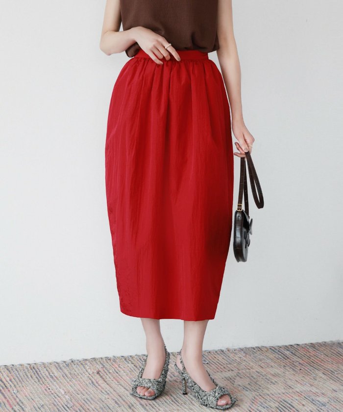 【エルフランク/ELFRANK】のコクーンシルエットギャザーペンシルスカート インテリア・キッズ・メンズ・レディースファッション・服の通販 founy(ファニー) https://founy.com/ ファッション Fashion レディースファッション Fashion for Women スカート Skirts 新作・新入荷 New Arrivals / New In ギャザー Gathered, Ruffled コンパクト Compact, Small Size タフタ Taffeta, Structured Fabric バランス Balance, Style Balance パターン Pattern, Design Print フォルム Silhouette, Form プチプライス・低価格 Affordable / Budget Price ボトム Bottoms, Lower Wear ランダム Random, Irregular ロング Long, Long-Length エレガント 上品 Elegant |ID: prp329100004585827 ipo3291000000032516348