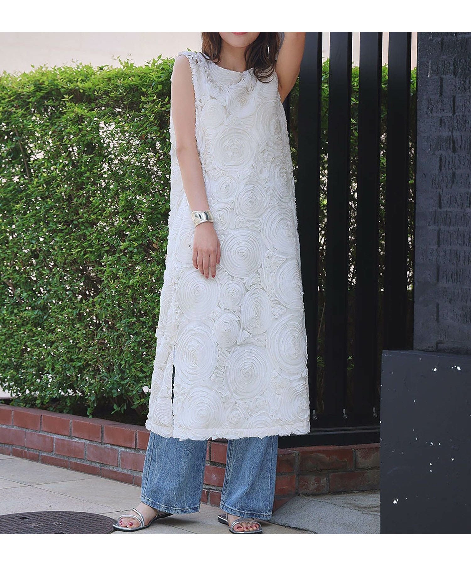 【エルフランク/ELFRANK】の【2025SS】前後2WAYバテンレースノースリーブワンピース 人気、トレンドファッション・服の通販 founy(ファニー) 　ファッション　Fashion　レディースファッション　Fashion for Women　ワンピース　Dresses　シアー　Sheer, See-Through　シンプル　Simple, Minimal　スリット　Slit, Slit Detail　デコルテ　Décolleté, Neckline　デニム　Denim, Jeans Material　トレンド　Trend, Trending Now　フォーマル　Formal, Dressy　ブレード　Braid, Decorative Trim　ペチコート　Petticoat, Underskirt　新作・新入荷　New Arrivals / New In　プチプライス・低価格　Affordable / Budget Price　夏　Summer　2025年　2025　2025春夏・S/S　Spring/Summer 2025 SS25　 other-1|ID: prp329100004616273 ipo3291000000033064561