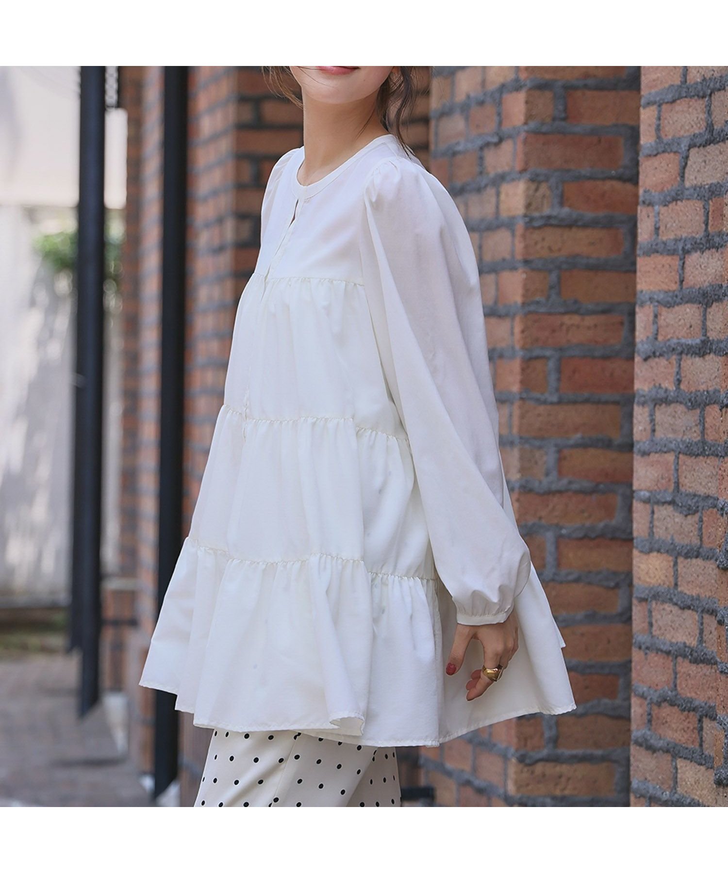 【エルフランク/ELFRANK】の【2025AW】ティアードフレアチュニックブラウス Washable 人気、トレンドファッション・服の通販 founy(ファニー) 　ファッション　Fashion　レディースファッション　Fashion for Women　トップス・カットソー　Cut & Sew Tops　シャツ・ブラウス・オフィスカジュアル　Elegant Blouses & Button-Ups　エレガント 上品　Elegant　センター　Center, Center Line　チュニック　Tunic, Long Top　ドレープ　Drape, Draping Fabric　長袖　Long Sleeve, Full Sleeve　フレア　Flare, Flared　フロント　Front, Front Design　ロング　Long, Long-Length　新作・新入荷　New Arrivals / New In　プチプライス・低価格　Affordable / Budget Price　おすすめ　Recommended / Our Picks　2025年　2025　2025-2026秋冬・A/W　Autumn/Winter 2025–26 AW25–26　 other-1|ID: prp329100004630308 ipo3291000000033302979