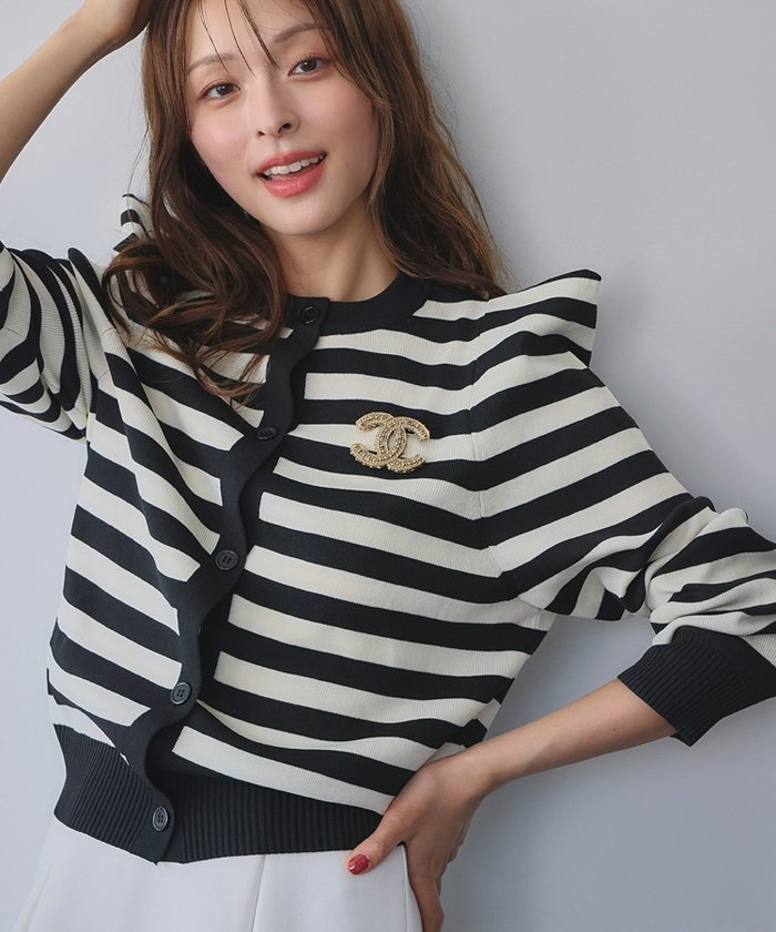 【エルフランク/ELFRANK】の【2025AW】タックショルダーパフスリーブニットカーディガン インテリア・キッズ・メンズ・レディースファッション・服の通販 founy(ファニー) https://founy.com/ ファッション Fashion レディースファッション Fashion for Women トップス・カットソー Cut & Sew Tops ニット Knit Tops & Sweaters カーディガン・羽織り Layered Style Cardigans エレガント 上品 Elegant カーディガン Cardigan, Knitwear スリーブ Sleeve, Long Sleeve / Short Sleeve デコルテ Décolleté, Neckline 羽織 Haori, Light Jacket A/W・秋冬 Autumn/Winter 新作・新入荷 New Arrivals / New In プチプライス・低価格 Affordable / Budget Price 2025年 2025 2025-2026秋冬・A/W Autumn/Winter 2025–26 AW25–26 |ID: prp329100004642752 ipo3291000000033489450