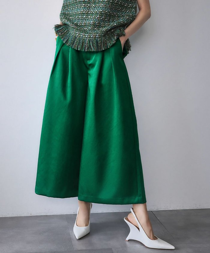 【エルフランク/ELFRANK】の【2025AW】サテンタックガウチョパンツ Washable インテリア・キッズ・メンズ・レディースファッション・服の通販 founy(ファニー) https://founy.com/ ファッション Fashion レディースファッション Fashion for Women パンツ Pants & Trousers 新作・新入荷 New Arrivals / New In 2025年 2025 2025-2026秋冬・A/W Autumn/Winter 2025–26 AW25–26 ガウチョパンツ Gaucho Pants, Culottes サテン Satin, Glossy Fabric ショート Short, Short Length スタンダード Standard, Basic トレンド Trend, Trending Now フロント Front, Front Design プチプライス・低価格 Affordable / Budget Price |ID: prp329100004642753 ipo3291000000033619444