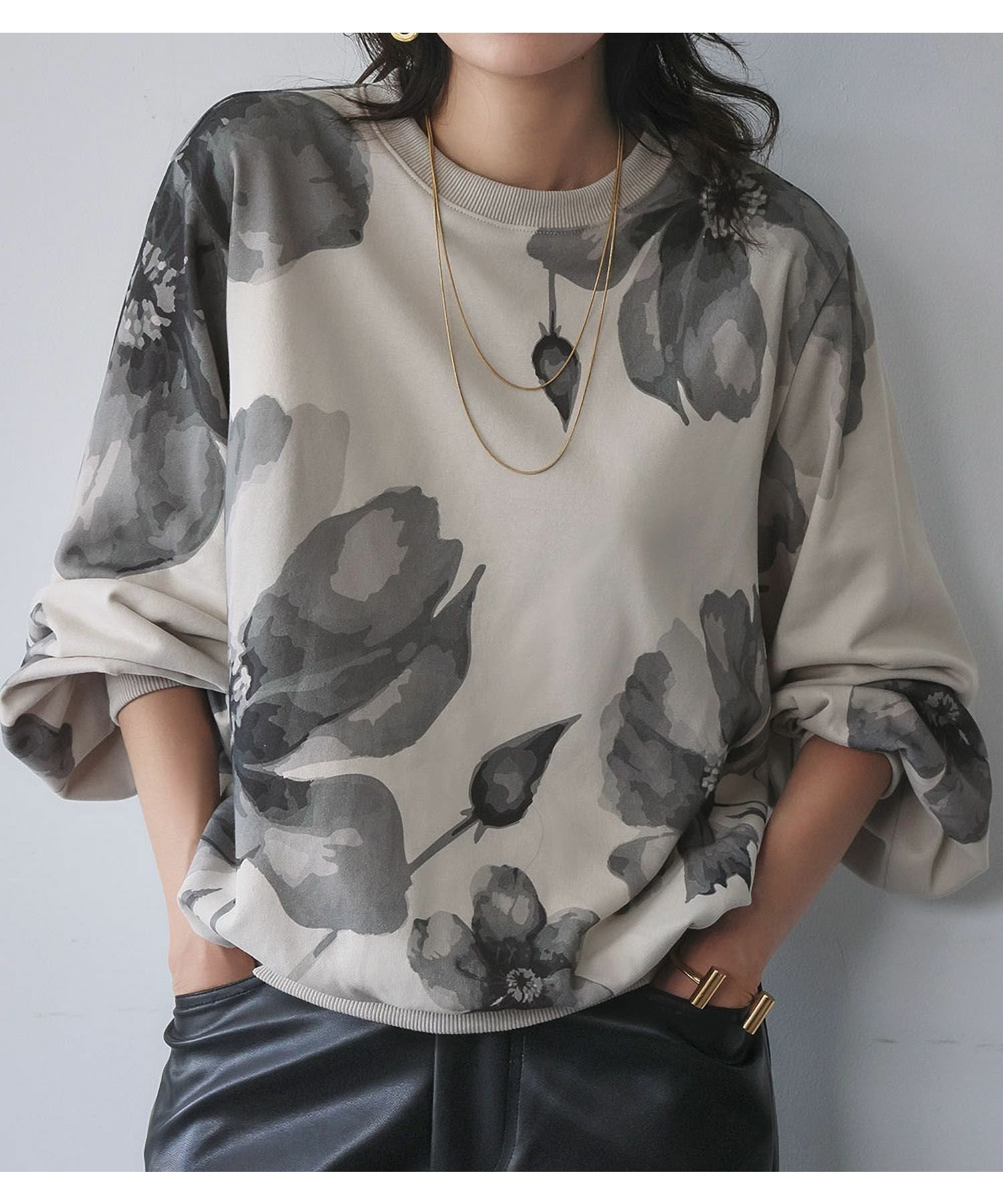 【エルフランク/ELFRANK】の【2025AW】フラワーシルクプリントスウェットプルオーバー Washable 人気、トレンドファッション・服の通販 founy(ファニー) 　ファッション　Fashion　レディースファッション　Fashion for Women　トップス・カットソー　Cut & Sew Tops　レディースパーカー・カジュアルフーディー　Casual Hoodies & Sweatshirts　カジュアルプルオーバー・ニットトップス　Pullovers & Knit Tops / Casual Pullovers　スウェット・クルーネックトップス　Sweatshirts & Crewnecks / Relaxed Fit Sweat Tops　ショルダー　Shoulder, Shoulder Strap　スウェット / スエット　Sweatshirt, Sweatwear　ドロップ　Drop Shoulder, Dropped Style　フィット　Fit, Slim Fit　フラワー　Flower, Floral　プリント　Print, Printed Pattern　ロング　Long, Long-Length　A/W・秋冬　Autumn/Winter　新作・新入荷　New Arrivals / New In　プチプライス・低価格　Affordable / Budget Price　エレガント 上品　Elegant　2025年　2025　2025-2026秋冬・A/W　Autumn/Winter 2025–26 AW25–26　 other-1|ID: prp329100004642756 ipo3291000000033489474