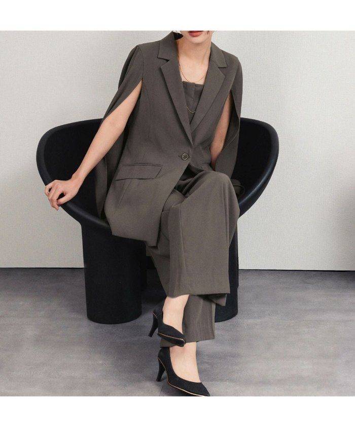 【フロリア/Flolia】の洗えるケープジャケット・オールインワンセットアップスーツ パンツドレス インテリア・キッズ・メンズ・レディースファッション・服の通販 founy(ファニー) https://founy.com/ ファッション Fashion レディースファッション Fashion for Women アウター Coat / Outerwear Collection レディースジャケット・軽アウター Jackets セットアップ Matching Sets レディースパンツ・ボトムス Pants & Trousers / Bottoms スーツ Business Suits & Workwear スーツジャケット・オフィスブレザー Suit Jackets / Blazers スーツパンツ・ドレスパンツ Suit Pants / Office Trousers / Dress Pants スーツセット・2点セット・レディーススーツ Suit Sets / 2-Piece Suits / Office Suit Sets 新作・新入荷 New Arrivals / New In ドレス Dress, One-Piece プチプライス・低価格 Affordable / Budget Price 洗える Machine Washable |ID: prp329100004649306 ipo3291000000036163625