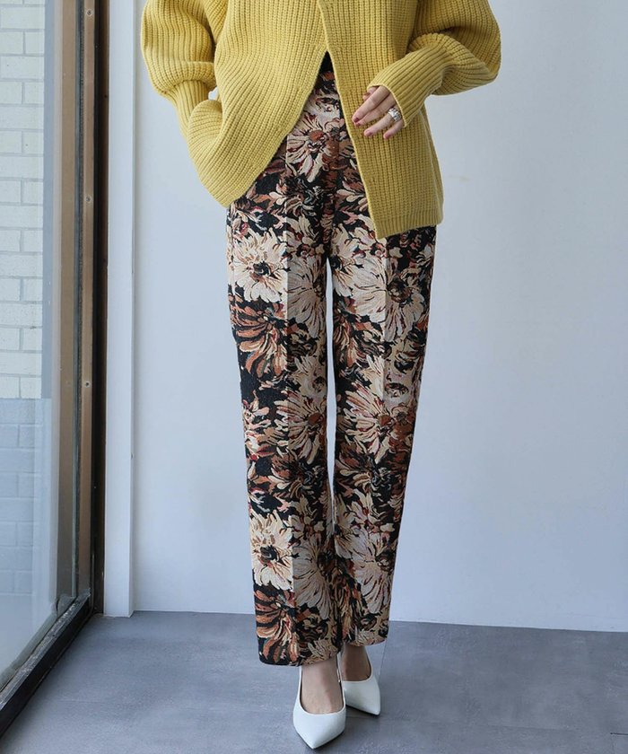 【エルフランク/ELFRANK】のゴブランフラワータックテーパードパンツ インテリア・キッズ・メンズ・レディースファッション・服の通販 founy(ファニー) https://founy.com/ ファッション Fashion レディースファッション Fashion for Women パンツ Pants & Trousers 新作・新入荷 New Arrivals / New In プチプライス・低価格 Affordable / Budget Price |ID: prp329100004652237 ipo3291000000035501870