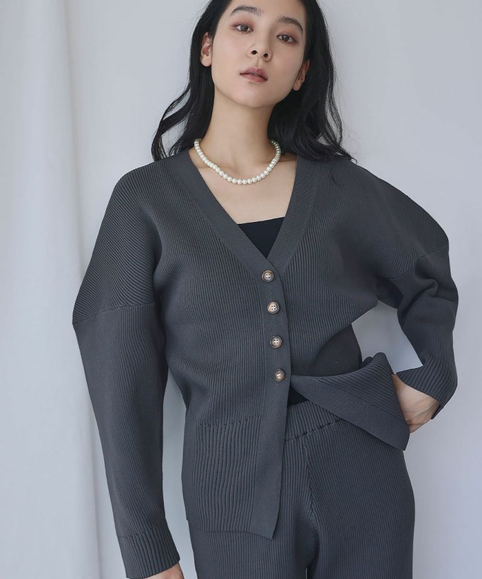 【エルフランク/ELFRANK】の【2025AW】ドロップショルダーリブニットカーディガン インテリア・キッズ・メンズ・レディースファッション・服の通販 founy(ファニー) https://founy.com/ ファッション Fashion レディースファッション Fashion for Women トップス・カットソー Cut & Sew Tops ニット Knit Tops & Sweaters カーディガン・羽織り Layered Style Cardigans 新作・新入荷 New Arrivals / New In 2025年 2025 2025-2026秋冬・A/W Autumn/Winter 2025–26 AW25–26 プチプライス・低価格 Affordable / Budget Price |ID: prp329100004672190 ipo3291000000033772814