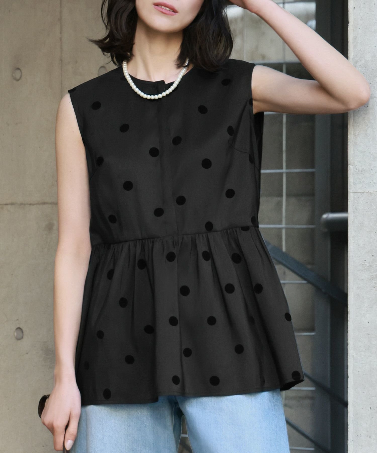 【エルフランク/ELFRANK】のドットペプラムノースリーブブラウス 人気、トレンドファッション・服の通販 founy(ファニー) 　ファッション　Fashion　レディースファッション　Fashion for Women　トップス・カットソー　Cut & Sew Tops　キャミソール&ノースリーブ　Camisoles & Sleeveless Tops　シャツ・ブラウス・オフィスカジュアル　Elegant Blouses & Button-Ups　新作・新入荷　New Arrivals / New In　プチプライス・低価格　Affordable / Budget Price　 other-1|ID: prp329100004685014 ipo3291000000033833495