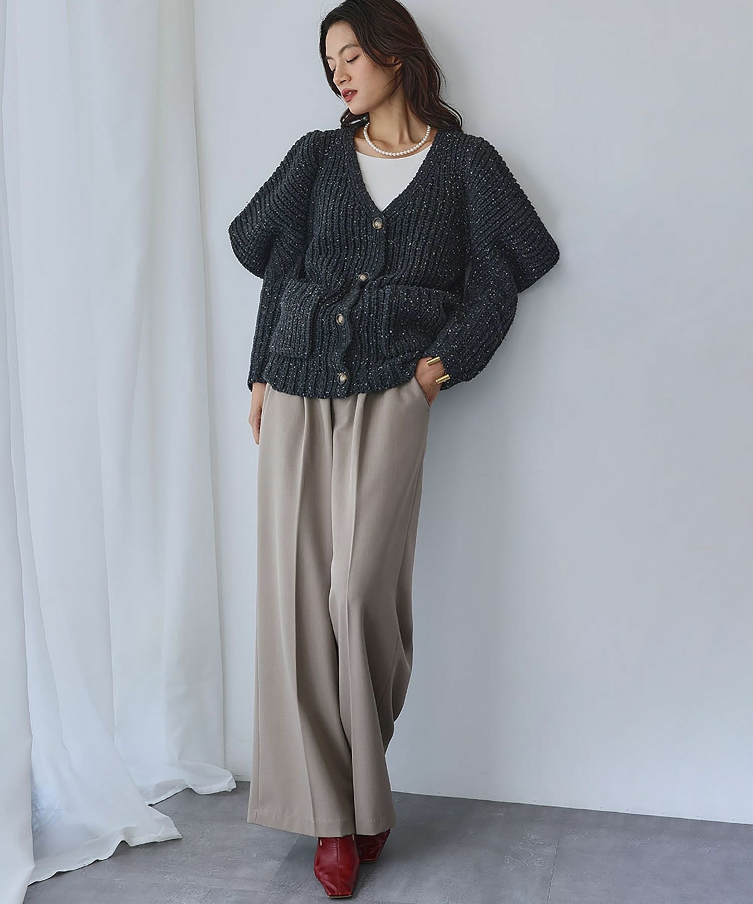 【エルフランク/ELFRANK】の【2025AW】ネップヤーンVネックカーディガン/ふんわり袖で華やか見え 人気、トレンドファッション・服の通販 founy(ファニー) 　ファッション　Fashion　レディースファッション　Fashion for Women　トップス・カットソー　Cut & Sew Tops　カーディガン・羽織り　Layered Style Cardigans　Vネックトップス　V-Neck Tops / V-Cut Neckline Shirts　新作・新入荷　New Arrivals / New In　2025年　2025　2025-2026秋冬・A/W　Autumn/Winter 2025–26 AW25–26　カーディガン　Cardigan, Knitwear　プチプライス・低価格　Affordable / Budget Price　 other-1|ID: prp329100004717145 ipo3291000000034082288