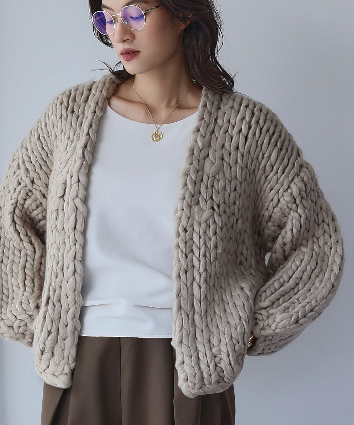 【エルフランク/ELFRANK】の【2025AW】手編みチャンキーニットカーディガン/ざっくり編みで温もり感じる上品な1枚 人気、トレンドファッション・服の通販 founy(ファニー) 　ファッション　Fashion　レディースファッション　Fashion for Women　トップス・カットソー　Cut & Sew Tops　ニット　Knit Tops & Sweaters　カーディガン・羽織り　Layered Style Cardigans　新作・新入荷　New Arrivals / New In　2025年　2025　2025-2026秋冬・A/W　Autumn/Winter 2025–26 AW25–26　プチプライス・低価格　Affordable / Budget Price　エレガント 上品　Elegant　手編み　Hand-Knitted, Handmade Knit　 other-1|ID: prp329100004721701 ipo3291000000034123011