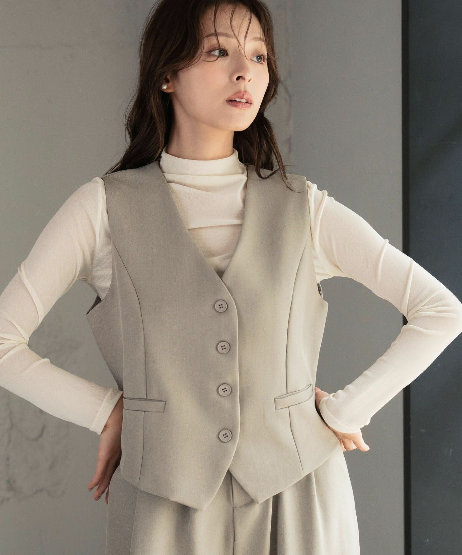 【フロリア/Flolia】の綿混Vネックシンプルベスト 人気、トレンドファッション・服の通販 founy(ファニー) 　ファッション　Fashion　レディースファッション　Fashion for Women　アウター　Coat / Outerwear Collection　トップス・カットソー　Cut & Sew Tops　ベスト&ジレ / 重ね着スタイル　Vests & Gilets　Vネックトップス　V-Neck Tops / V-Cut Neckline Shirts　新作・新入荷　New Arrivals / New In　プチプライス・低価格　Affordable / Budget Price　 other-1|ID: prp329100004754348 ipo3291000000036333078