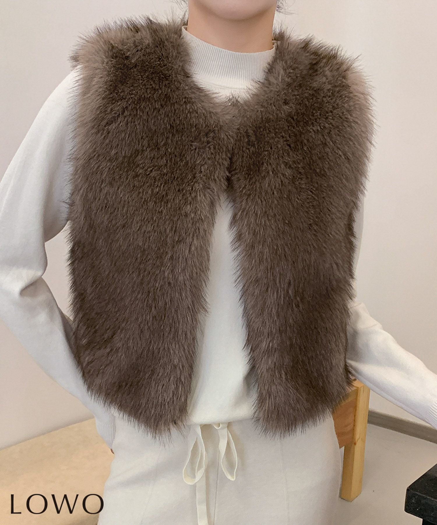【ロワ/LOWO】のショート丈フェイクファーベスト 人気、トレンドファッション・服の通販 founy(ファニー) 　ファッション　Fashion　レディースファッション　Fashion for Women　アウター　Coat / Outerwear Collection　トップス・カットソー　Cut & Sew Tops　ベスト&ジレ / 重ね着スタイル　Vests & Gilets　新作・新入荷　New Arrivals / New In　ショート　Short, Short Length　プチプライス・低価格　Affordable / Budget Price　 other-1|ID: prp329100004769427 ipo3291000000034545874
