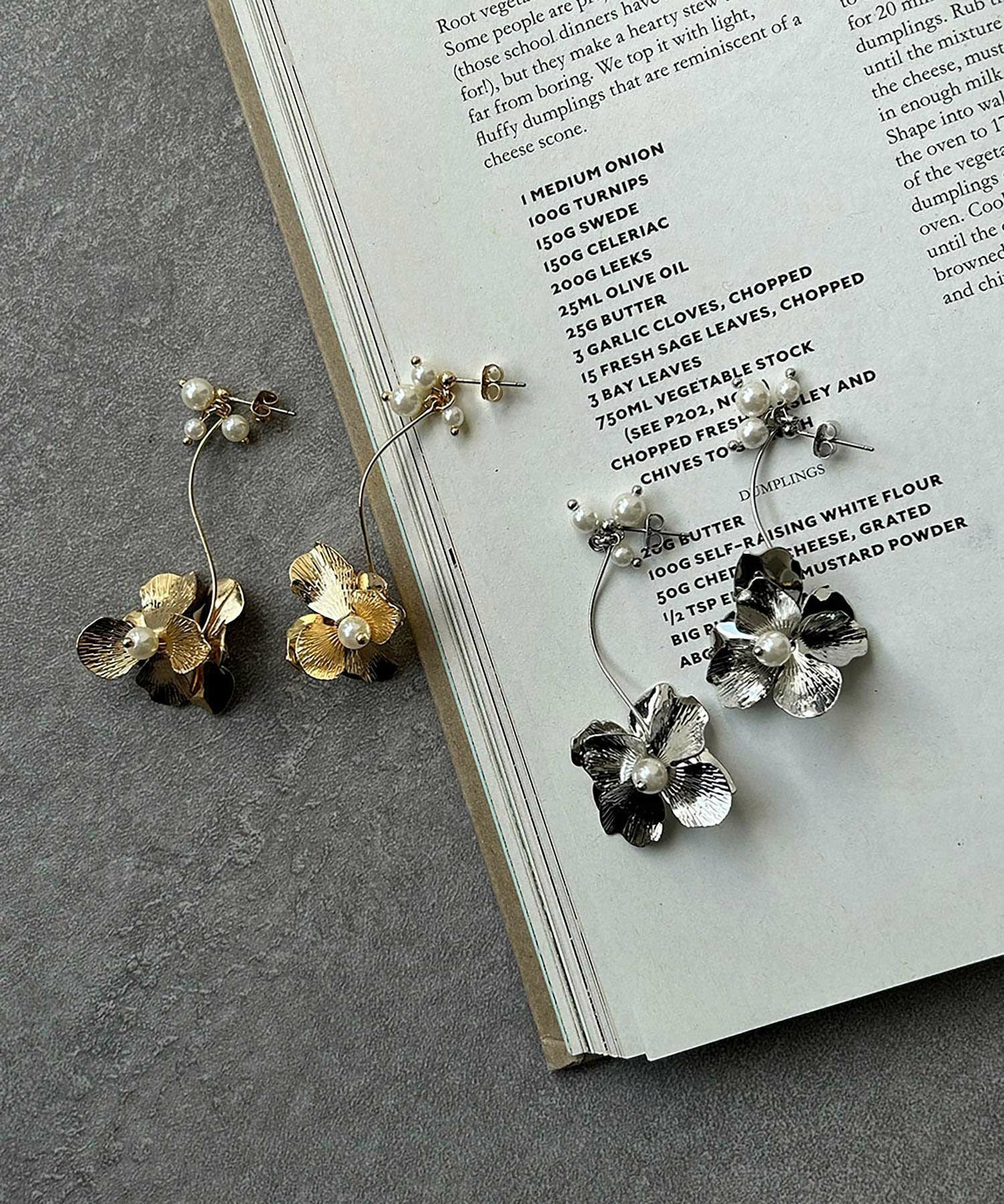 【ガール/GIRL】のパール付きフラワーピアス/揺れ感が可愛い・結婚式・オケージョン*普段使いまであらゆるシーン対応 人気、トレンドファッション・服の通販 founy(ファニー) 　ファッション　Fashion　レディースファッション　Fashion for Women　新作・新入荷　New Arrivals / New In　オケージョン　Occasion Wear　パール　Pearl, Pearl Accent　フラワー　Flower, Floral　プチプライス・低価格　Affordable / Budget Price　結婚式　Wedding　 other-1|ID: prp329100004775718 ipo3291000000034619910