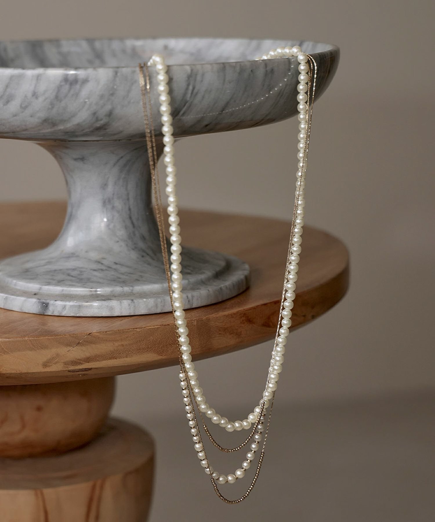 【ガール/GIRL】のフェイクパール×チェーン4連ロングネックレス 人気、トレンドファッション・服の通販 founy(ファニー) 　ファッション　Fashion　レディースファッション　Fashion for Women　ジュエリー　Jewelry　ネックレス　Necklaces & Pendants　新作・新入荷　New Arrivals / New In　チェーン　Chain, Chain Strap　ネックレス　Necklace, Pendant Necklace　プチプライス・低価格　Affordable / Budget Price　ロング　Long, Long-Length　 other-1|ID: prp329100004796274 ipo3291000000035505907