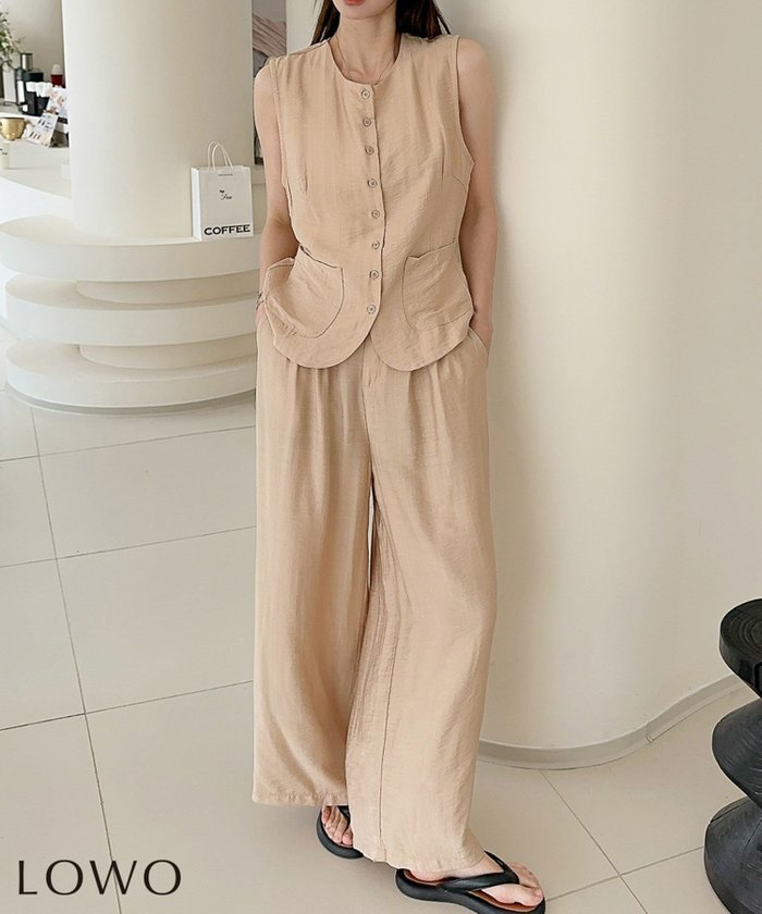 【ロワ/LOWO】のノースリーブジレ・ワイドパンツ2点セットアップ インテリア・キッズ・メンズ・レディースファッション・服の通販 founy(ファニー) https://founy.com/ ファッション Fashion レディースファッション Fashion for Women アウター Coat / Outerwear Collection セットアップ Matching Sets レディースパンツ・ボトムス Pants & Trousers / Bottoms 新作・新入荷 New Arrivals / New In セットアップ Set-Up, Coordinated Outfit プチプライス・低価格 Affordable / Budget Price |ID: prp329100004801609 ipo3291000000034837386