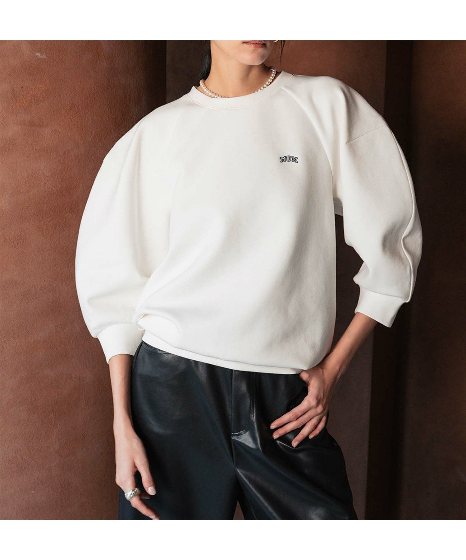 【エルフランク/ELFRANK】の【2026SS先行予約】ワンポイントロゴ刺繍ラグランスリーブスウェットプルオーバー Washable 人気、トレンドファッション・服の通販 founy(ファニー) 　ファッション　Fashion　レディースファッション　Fashion for Women　トップス・カットソー　Cut & Sew Tops　レディースパーカー・カジュアルフーディー　Casual Hoodies & Sweatshirts　カジュアルプルオーバー・ニットトップス　Pullovers & Knit Tops / Casual Pullovers　スウェット・クルーネックトップス　Sweatshirts & Crewnecks / Relaxed Fit Sweat Tops　新作・新入荷　New Arrivals / New In　2026年　2026　プチプライス・低価格　Affordable / Budget Price　ワンポイント　One Point, Statement Accent　 other-1|ID: prp329100004838018 ipo3291000000036253156