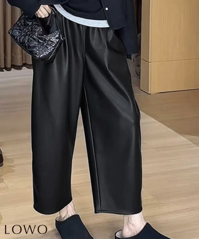 【ロワ/LOWO】のフェイクレザーカーブワイドパンツ インテリア・キッズ・メンズ・レディースファッション・服の通販 founy(ファニー) https://founy.com/ ファッション Fashion レディースファッション Fashion for Women パンツ Pants & Trousers 新作・新入荷 New Arrivals / New In プチプライス・低価格 Affordable / Budget Price |ID: prp329100004841414 ipo3291000000035564113