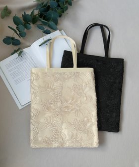 【ガール/GIRL】 サテン×花柄刺繍サブバッグ人気、トレンドファッション・服の通販 founy(ファニー) ファッション Fashion レディースファッション Fashion for Women バッグ Bags 新作・新入荷 New Arrivals / New In サテン Satin, Glossy Fabric プチプライス・低価格 Affordable / Budget Price |ID:prp329100004856262