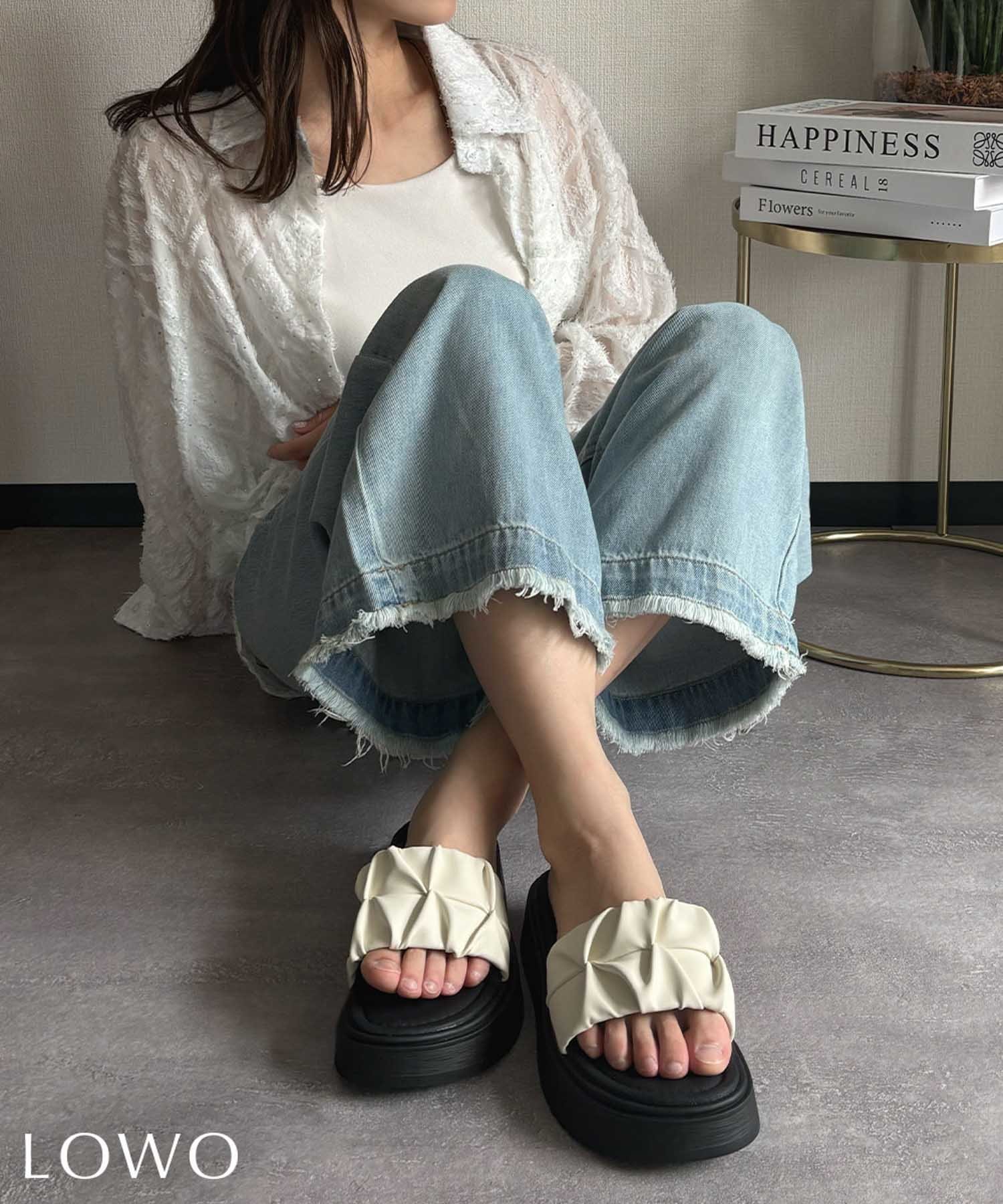 【ロワ/LOWO】のフェイクレザーギャザーボリュームストラップ厚底サンダル 人気、トレンドファッション・服の通販 founy(ファニー) 　ファッション　Fashion　レディースファッション　Fashion for Women　新作・新入荷　New Arrivals / New In　サンダル　Sandals, Summer Shoes　プチプライス・低価格　Affordable / Budget Price　厚底　Platform Shoes　 other-1|ID: prp329100004926312 ipo3291000000036964712