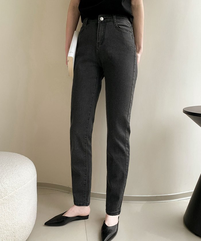 【ロワ/LOWO】の綿混ストレートスキニーデニムパンツ インテリア・キッズ・メンズ・レディースファッション・服の通販 founy(ファウニー) https://founy.com/ ファッション Fashion レディースファッション Fashion for Women パンツ Pants & Trousers デニムパンツ・ジーンズ・美脚デニム Denim Jeans & Pants 新作・新入荷 New Arrivals / New In プチプライス・低価格 Affordable / Budget Price |ID: prp329100004966544 ipo3291000000037256635
