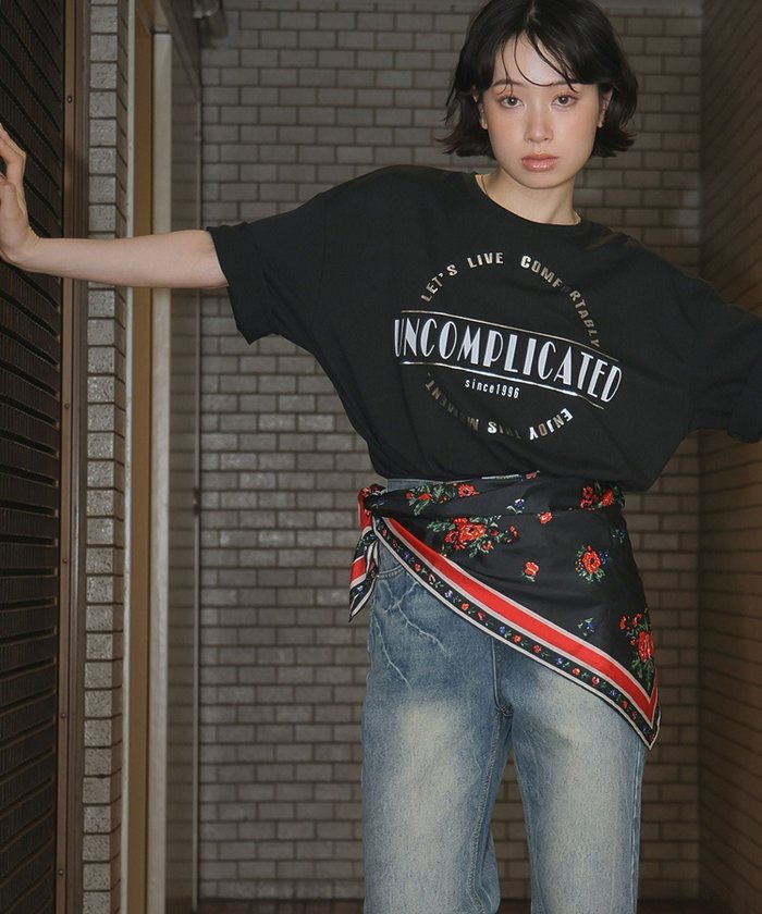 【アンピルーラ/Ampirula】の洗える箔プリントオーバーサイズTシャツ インテリア・キッズ・メンズ・レディースファッション・服の通販 founy(ファウニー) https://founy.com/ ファッション Fashion レディースファッション Fashion for Women トップス・カットソー Cut & Sew Tops シャツ・ブラウス・オフィスカジュアル Elegant Blouses & Button-Ups ロングTシャツ・Tシャツ Longline T-Shirts & Tees 新作・新入荷 New Arrivals / New In プチプライス・低価格 Affordable / Budget Price 洗える Machine Washable |ID: prp329100004966653 ipo3291000000037256900