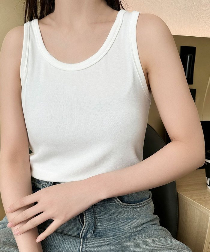 【ロワ/LOWO】のラウンドネックシンプルタンクトップ インテリア・キッズ・メンズ・レディースファッション・服の通販 founy(ファウニー) https://founy.com/ ファッション Fashion レディースファッション Fashion for Women 新作・新入荷 New Arrivals / New In プチプライス・低価格 Affordable / Budget Price |ID: prp329100004967006 ipo3291000000037257737