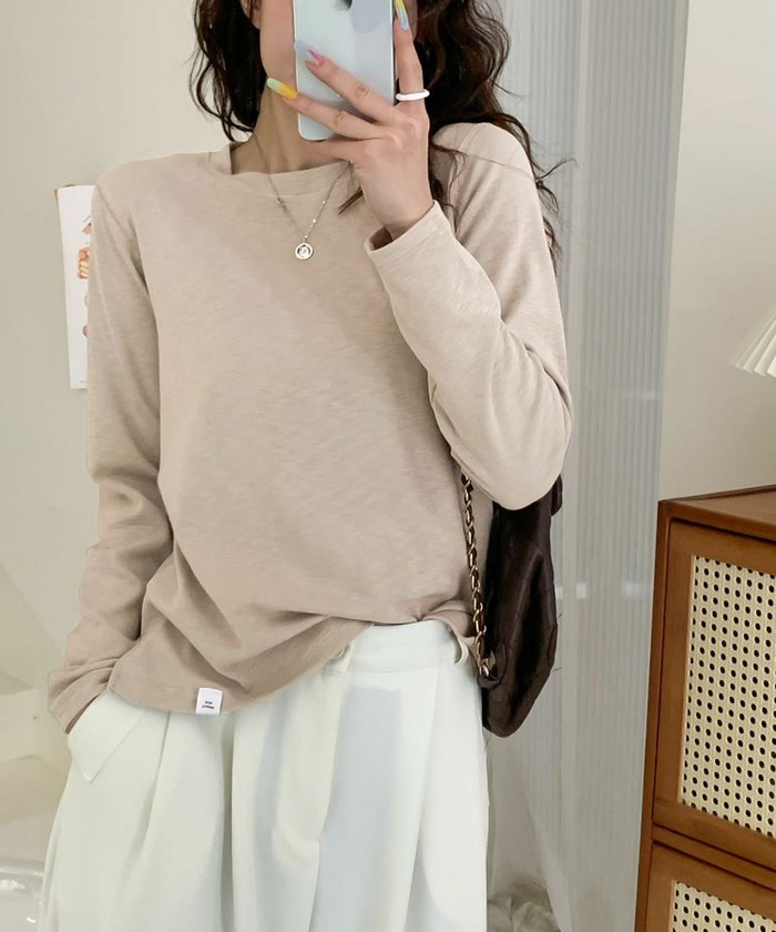 【ロワ/LOWO】のクルーネックロングスリーブカラーTシャツ カットソー インテリア・キッズ・メンズ・レディースファッション・服の通販 founy(ファウニー) https://founy.com/ ファッション Fashion レディースファッション Fashion for Women トップス・カットソー Cut & Sew Tops シャツ・ブラウス・オフィスカジュアル Elegant Blouses & Button-Ups ロングTシャツ・Tシャツ Longline T-Shirts & Tees カットソー・ベーシックTシャツ Cut-and-Sewn Tops / Stretch Tees & Basics 新作・新入荷 New Arrivals / New In カットソー Cut and Sewn Top プチプライス・低価格 Affordable / Budget Price |ID: prp329100004967170 ipo3291000000037258181