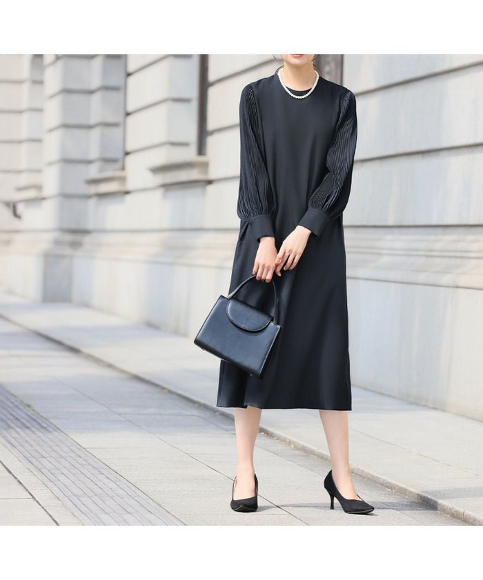 【フロリア/Flolia】の洗えるプリーツスリーブIラインワンピース インテリア・キッズ・メンズ・レディースファッション・服の通販 founy(ファウニー) https://founy.com/ ファッション Fashion レディースファッション Fashion for Women ワンピース Dresses 新作・新入荷 New Arrivals / New In スリーブ Sleeve, Long Sleeve / Short Sleeve プチプライス・低価格 Affordable / Budget Price プリーツ Pleats, Pleated 洗える Machine Washable |ID: prp329100004967311 ipo3291000000037258994