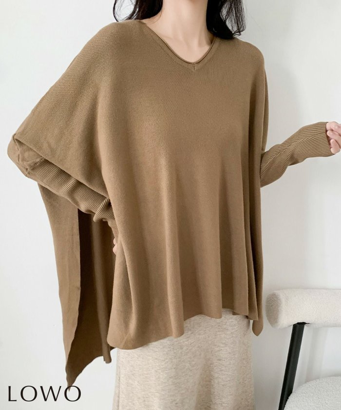 【ロワ/LOWO】のVネックビッグシルエットポンチョ風ニットプルオーバー インテリア・キッズ・メンズ・レディースファッション・服の通販 founy(ファウニー) https://founy.com/ ファッション Fashion レディースファッション Fashion for Women トップス・カットソー Cut & Sew Tops ニット Knit Tops & Sweaters カジュアルプルオーバー・ニットトップス Pullovers & Knit Tops / Casual Pullovers Vネックトップス V-Neck Tops / V-Cut Neckline Shirts 新作・新入荷 New Arrivals / New In プチプライス・低価格 Affordable / Budget Price |ID: prp329100004968807 ipo3291000000037264401